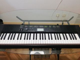 Teclado eléctrico CASIO