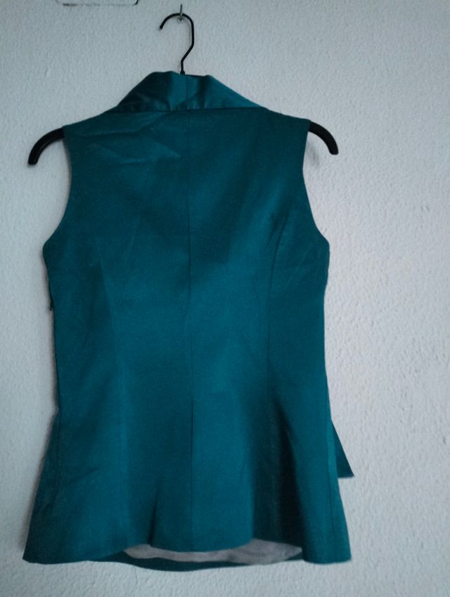 Top azul verdoso metalizado Trucco.