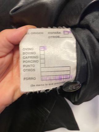 Chaqueta de cuero negra