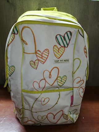 Mochila amarilla