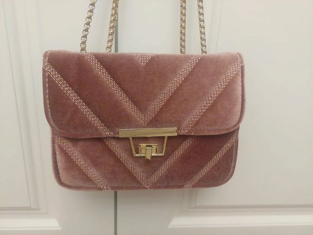 Bolso aterciopelado 
