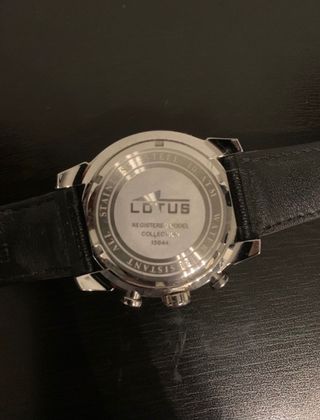 Reloj Lotus