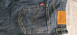 Pantalón levis
