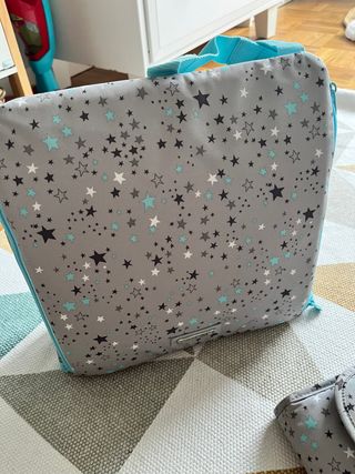 Trona de viaje y cambiador