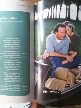 Julio Iglesias CD con Libro Su Mejor Colección