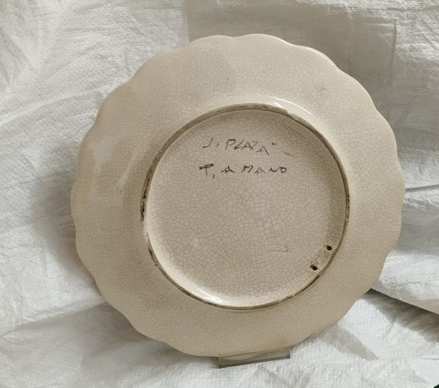 Plato de cerámica decorado