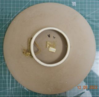 Plato decorado a mano