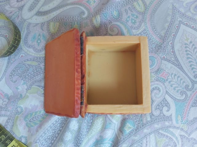 Libro/caja de cerámica hada