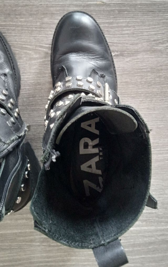 Botas de tachuelas Zara