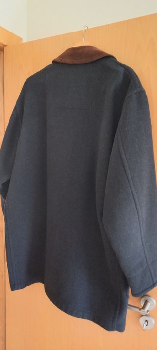 Sobretudo tipo canadiana muito quente