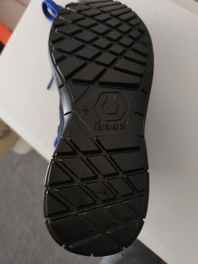 ZAPATOS DE SEGURIDAD BASE