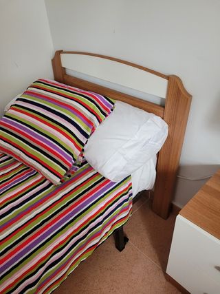 Cabecero madera y blanco