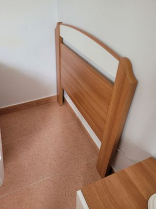 Cabecero madera y blanco