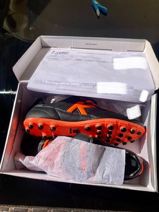 A estrenar, la legendaria Kelme Trueno