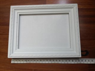 Portafoto in legno con cornice bianca