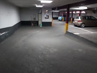 Garaje y trastero en venta