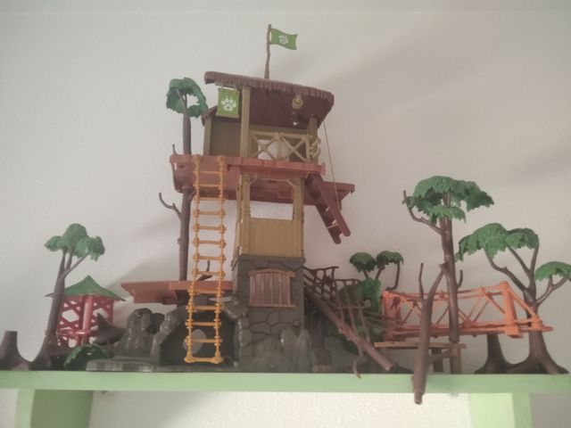 Juguete selva base