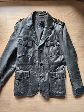 Cazadora piel gris