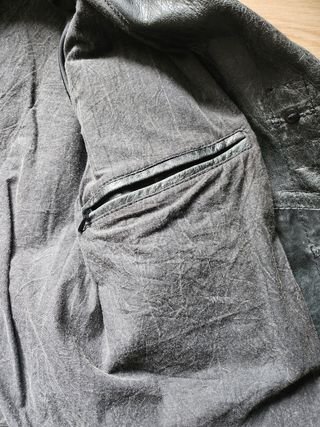 Cazadora piel gris
