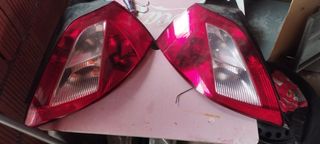 Pilotos traseros Renault megane