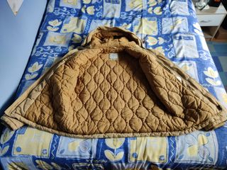 Chaqueton grueso biege con gorro