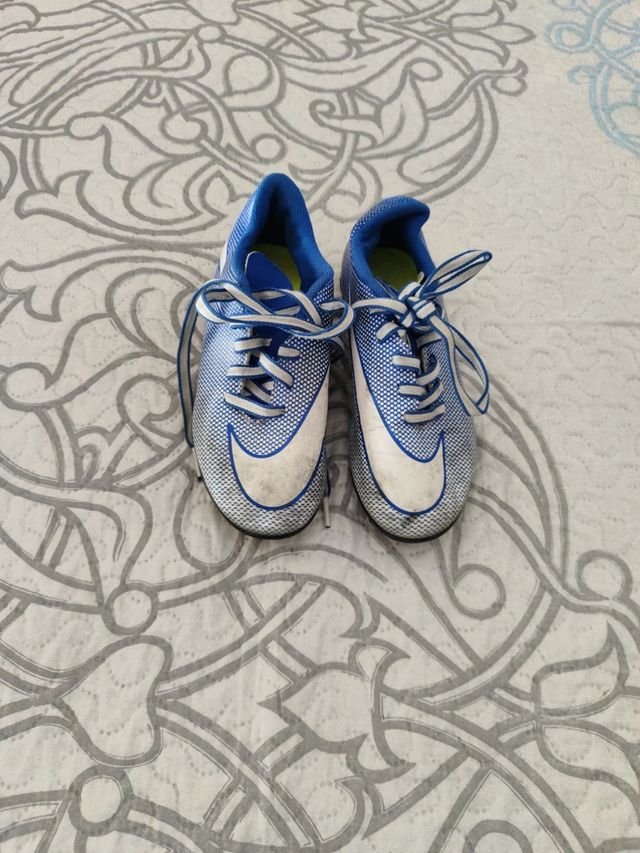 Sapatos de fútbol
