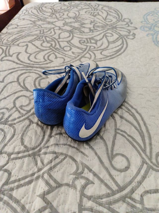 Sapatos de fútbol