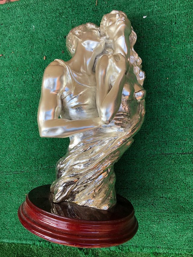 Figura decorativa pareja