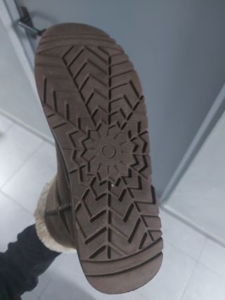 Botas altas con pelo.