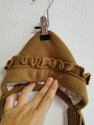 Capota de niña talla 2 años.