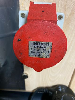 Plancha electrica industrial en estado muy bueno