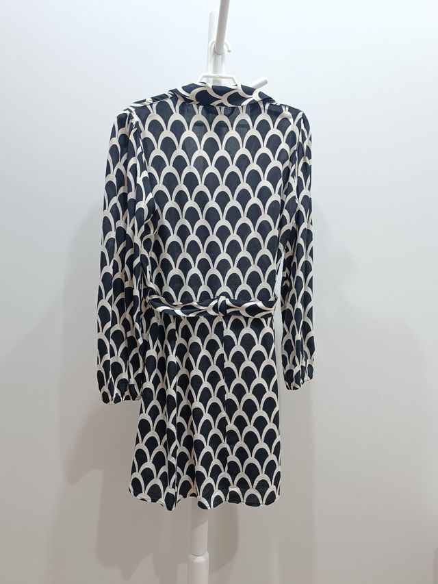 Zara. Vestido corto sin estrenar