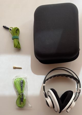 Auriculares AKG Q701