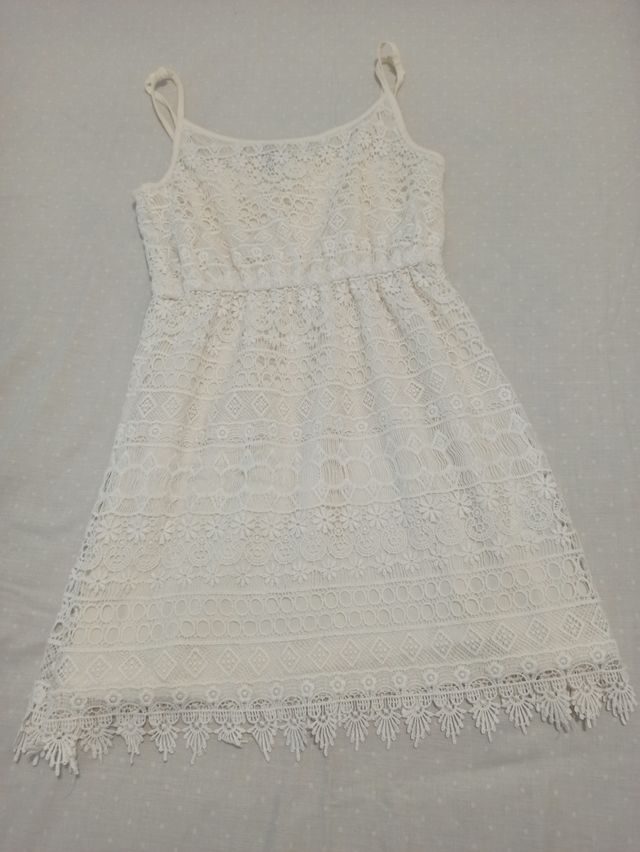 Se vende vestido blanco HyM poco uso