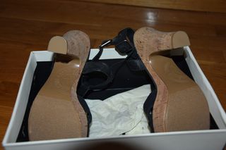 Tacones Tommy Hilfiger talla 40 negros