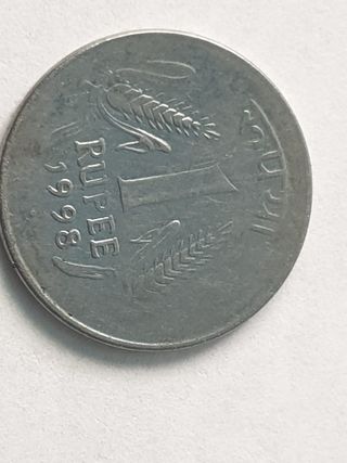 Monedas de Pakistán y India