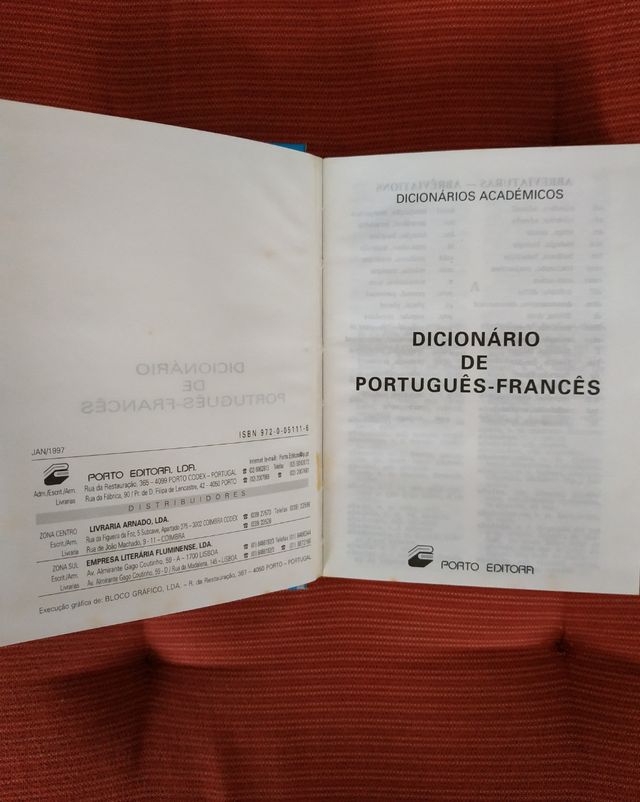 Dicionários (2)