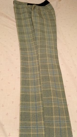 Pantalón vestir cuadros de Zara talla XS como nuev