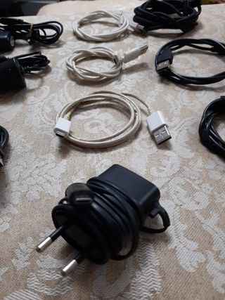 Cargador cable móvil