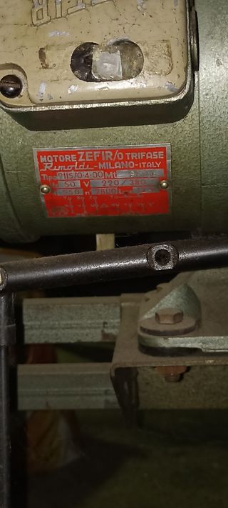 Maquina de coser industrial