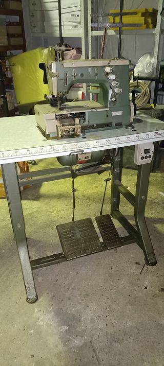 Maquina de coser industrial