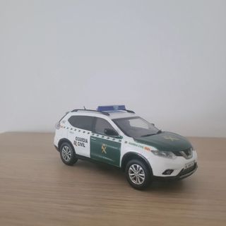 Nissan X-Trail Guardia Civil 1/43