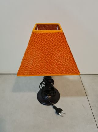 Lámpara de mesa