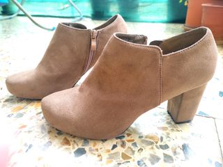 Botines tacón serraje 37