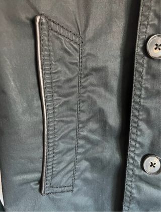 Gabardina hombre Massimo Dutti.