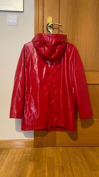 Chubasquero Pull&Bear 