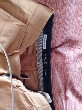 Pantalón chino