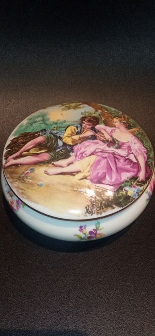 Joyero/bombonera PORCELANA LIMOGES VINTAGE NUEVA 