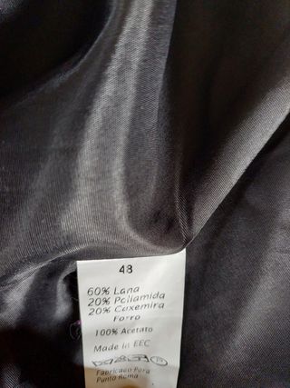 Abrigo negro de paño