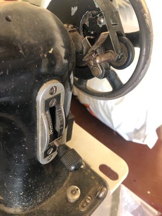 maquina de coser antigua